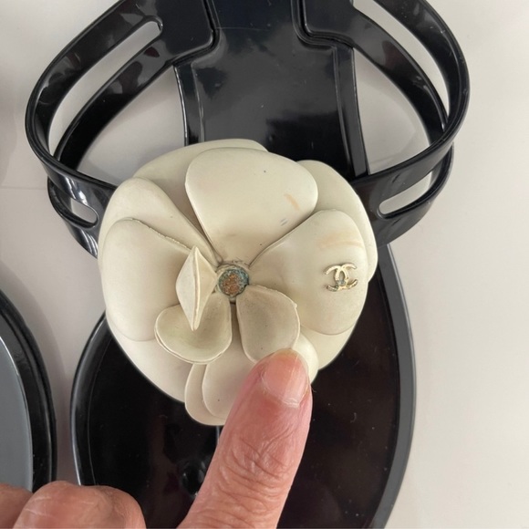 Camellia jelly thong sandals - Picture 5 of 8